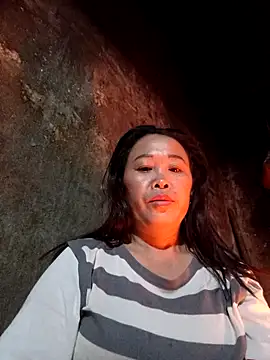 dakota-kis online show from March 2026 11:33:01 PM