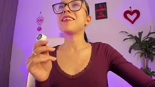 emma rinaldi online show from March 2026 05:59:01 AM