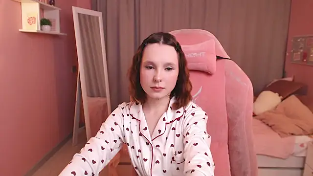 Haya Harareet online show from February 2026 01:10:02 AM