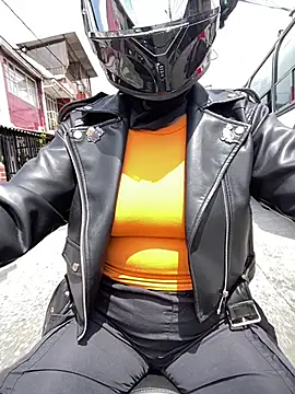 Scarlet auraa online show from March 2026 04:03:02 PM