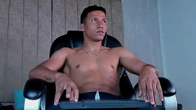 Liam Mush online show from March 2026 08:25:01 PM