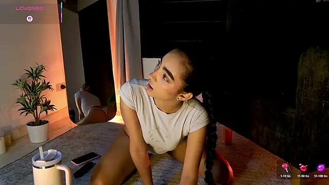 adelineevs online show from April 2026 08:29:02 AM