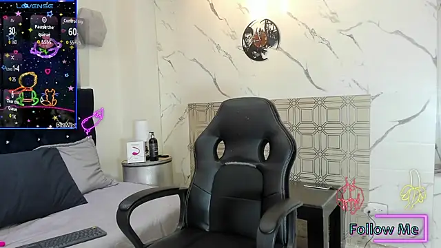 asher lux online show from April 2026 08:03:01 PM