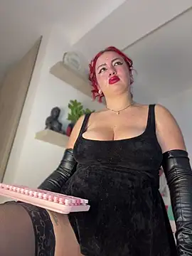 Talia Foxx online show from April 2026 12:05:01 AM