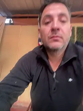 Gonzalodiaz online show from April 2026 03:21:01 PM