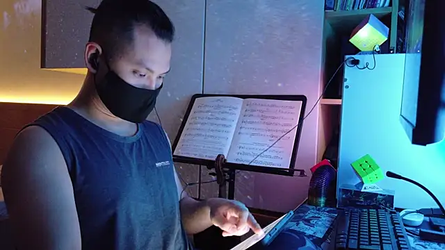 OnlyHand9x online show from April 2026 04:53:02 PM