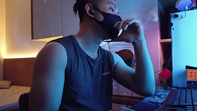 Snapshot of OnlyHand9x chatting on May 2026 04:57:02 PM OnlyHand9x online show from May 2026 04:57:02 PM