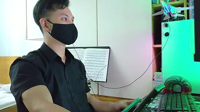 OnlyHand9x online show from June 2026 05:12:01 AM
