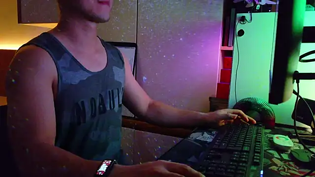 OnlyHand9x online show from August 2026 03:49:02 PM