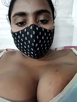 Hotty Nishaa online show from March 2026 07:20:02 PM