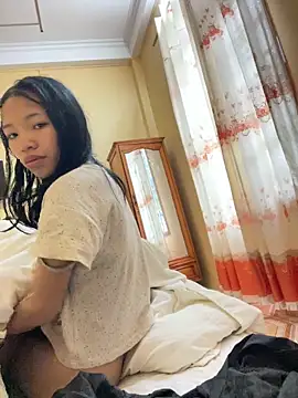 nanaa71 online show from February 2026 12:43:02 AM