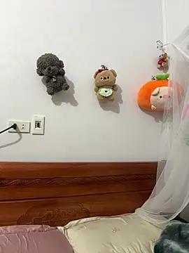 Small big online show from March 2026 01:52:02 AM