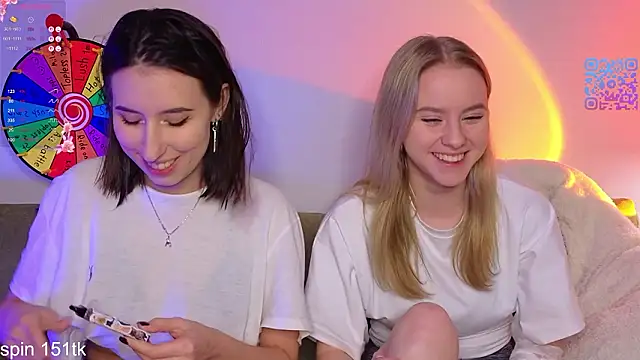 Mimipaws online show from March 2026 08:05:01 PM