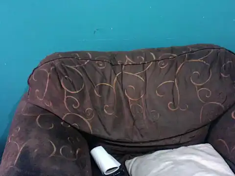 latinomoreno95 online show from January 2026 06:33:01 PM