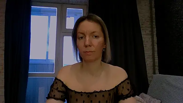 Snapshot of Amanda_Luxe chatting on February 2026 03:10:02 AM Amanda Luxe online show from February 2026 03:10:02 AM