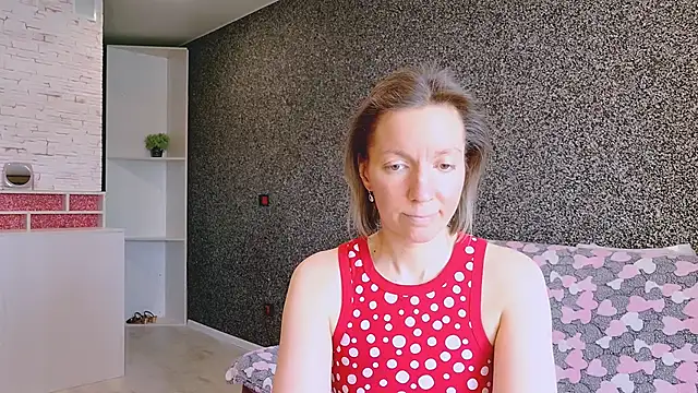 Amanda Luxe online show from March 2026 08:19:01 AM