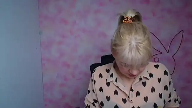 Madonna Fire online show from February 2026 01:00:02 PM