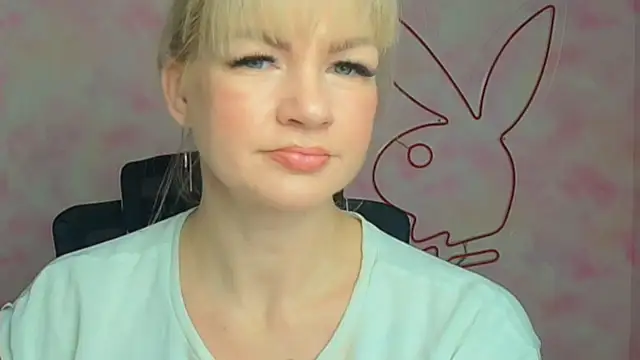 Snapshot of Madonna_Fire chatting on March 2026 12:34:01 PM Madonna Fire online show from March 2026 12:34:01 PM