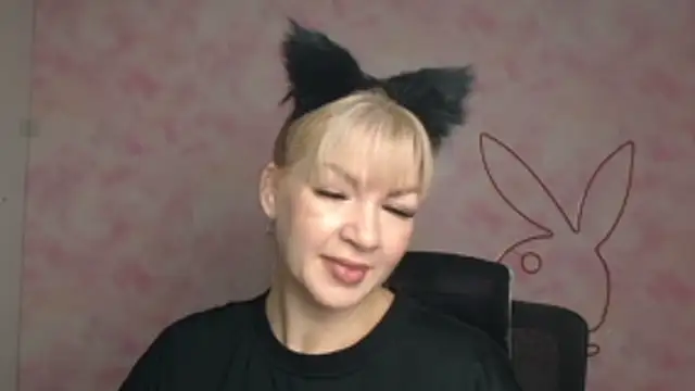 Snapshot of Madonna_Fire chatting on March 2026 06:39:01 AM Madonna Fire online show from March 2026 06:39:01 AM