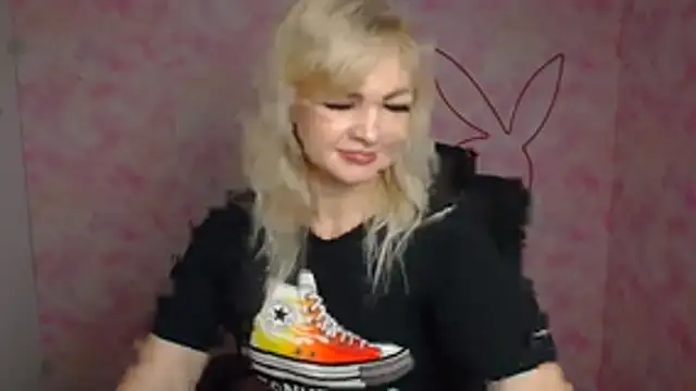 Snapshot of Madonna_Fire chatting on March 2026 11:44:02 AM Madonna Fire online show from March 2026 11:44:02 AM
