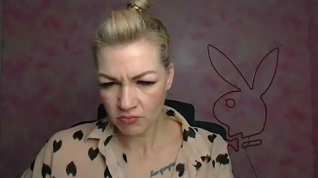 Snapshot of Madonna_Fire chatting on April 2026 12:32:02 PM Madonna Fire online show from April 2026 12:32:02 PM