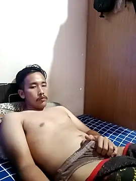 Snapshot of Reynalx chatting on January 2026 12:10:01 PM Reynalx online show from January 2026 12:10:01 PM