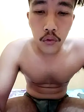 Snapshot of Reynalx chatting on January 2026 04:00:02 PM Reynalx online show from January 2026 04:00:02 PM