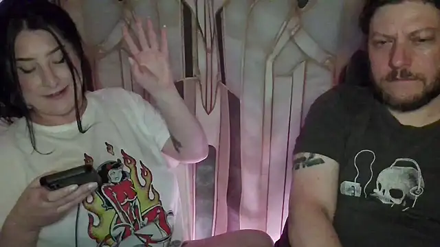 2feral online show from May 2026 01:05:02 PM