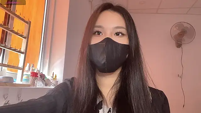 Snapshot of Tieu-May chatting on February 2026 06:23:01 AM Tieu-May online show from February 2026 06:23:01 AM