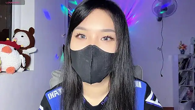 Tieu-May online show from May 2026 08:01:01 AM