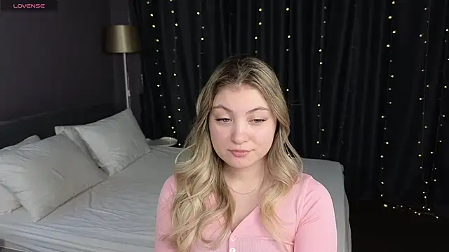 Angel  Grace online show from February 2026 05:39:01 AM