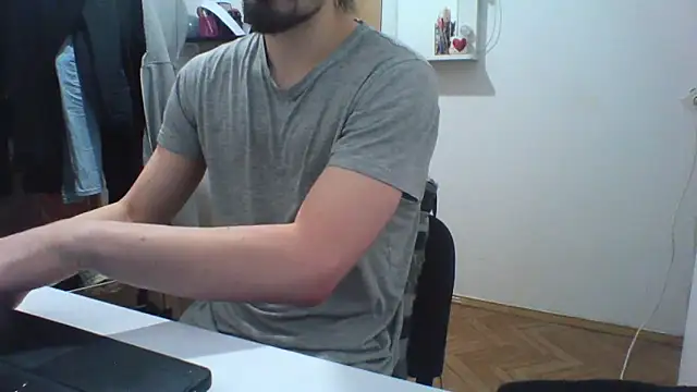 KaelNox online show from March 2026 08:23:02 PM