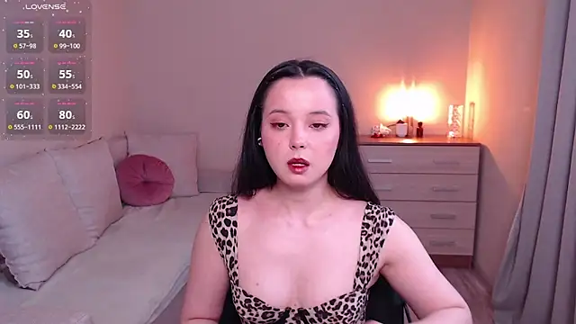lia hetty online show from April 2026 03:30:02 PM