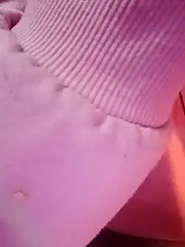 Snapshot of Sexy_sara09 chatting on January 2026 04:26:01 AM Sexy sara09 online show from January 2026 04:26:01 AM