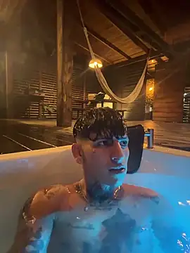 Sam sexy 35 online show from February 2026 05:05:02 AM