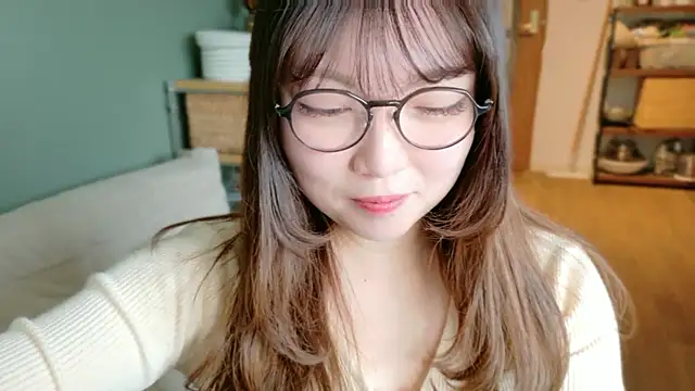 Snapshot of __Yui_ chatting on March 2026 12:57:01 AM Yui online show from March 2026 12:57:01 AM