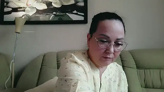 Snapshot of infinity_loveliness chatting on June 2026 06:59:01 AM infinity loveliness online show from June 2026 06:59:01 AM