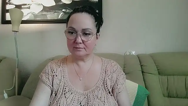 Snapshot of infinity_loveliness chatting on June 2026 06:40:01 AM infinity loveliness online show from June 2026 06:40:01 AM