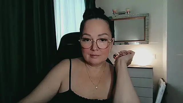 Snapshot of infinity_loveliness chatting on July 2026 10:39:01 AM infinity loveliness online show from July 2026 10:39:01 AM