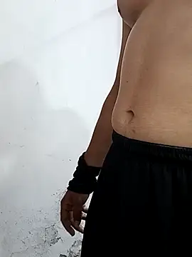 Snapshot of ravi18122 chatting on February 2026 05:16:02 PM ravi18122 online show from February 2026 05:16:02 PM