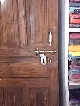 ravi18122 online show from April 2026 06:35:01 PM