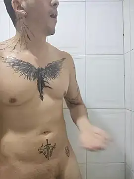 MrWolfHot online show from January 2026 05:02:02 AM