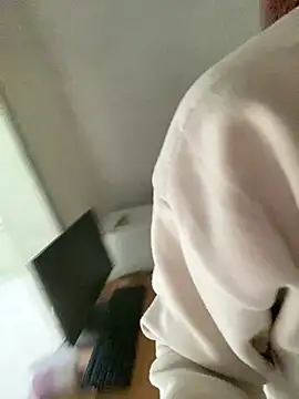 LISJN69 online show from January 2026 12:16:01 AM