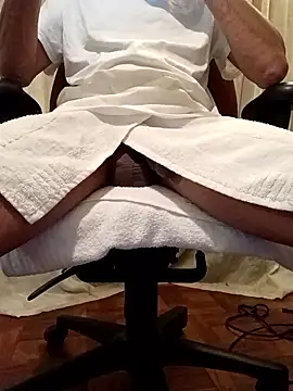 DucesWild23 online show from April 2026 08:47:01 PM