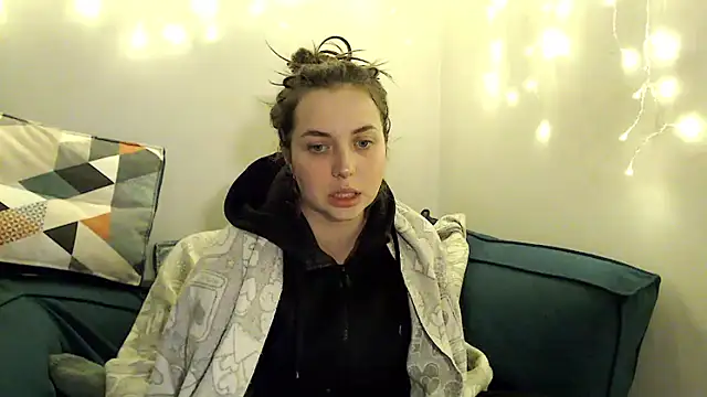 Julia GraceOF online show from January 2026 07:18:01 PM