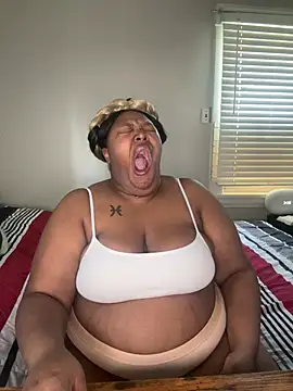 Chocolatebunnyxx96 online show from April 2026 06:38:02 PM