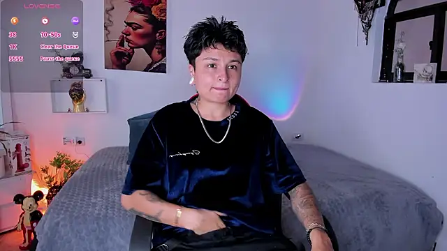 Zury Ramirez online show from February 2026 10:07:01 PM