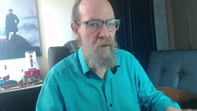 Uncle Hottie online show from July 2026 04:24:01 PM