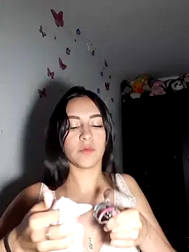 Vania-07 online show from March 2026 04:15:02 AM