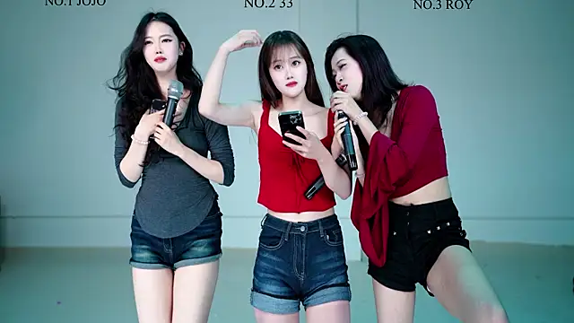 QIANXI 004 online show from March 2026 11:58:01 AM